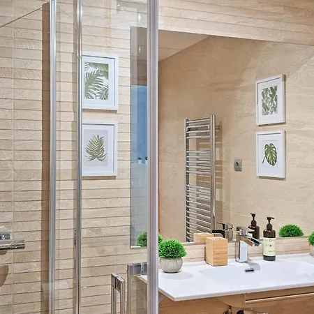 Mood - New & Special アパートホテル 4*