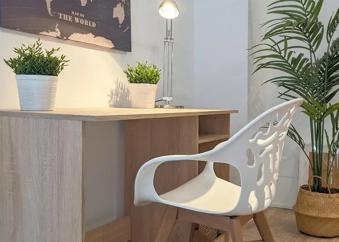 Mood - New & Special Aparthotel 4*