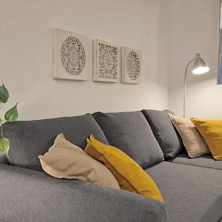 Mood - New & Special Aparthotel 4*