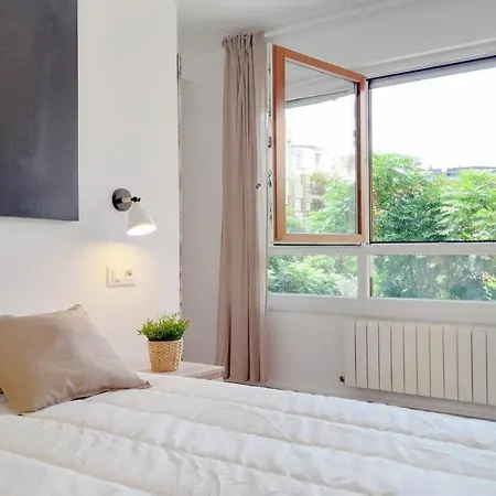 Mood - New & Special Aparthotel Bilbao