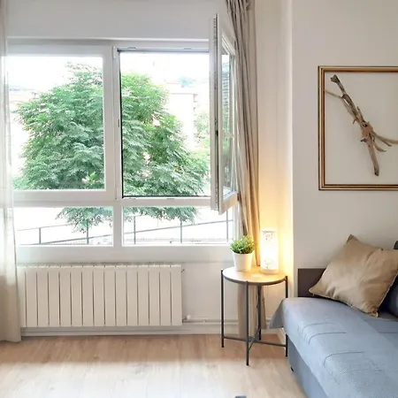 Mood - New & Special Aparthotel Bilbao